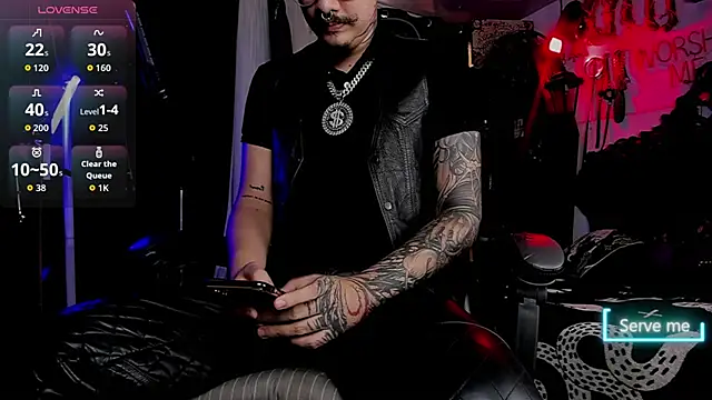 Snapshot of allanhurtss chatting on 11-24-25, 05:56 allanhurtss online show from 11-24-25, 05:56