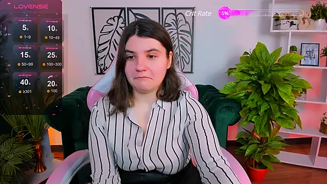 Snapshot of Viola__Shy chatting on 01-31-25, 09:16 Viola Shy online show from 01-31-25, 09:16