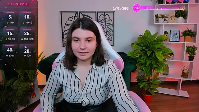 Snapshot of Viola__Shy chatting on 02-01-25, 03:19 Viola Shy online show from 02-01-25, 03:19