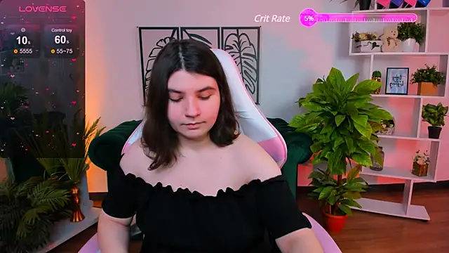 Snapshot of Viola__Shy chatting on 02-01-25, 09:19 Viola Shy online show from 02-01-25, 09:19