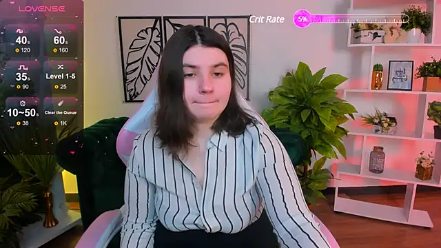 Snapshot of Viola__Shy chatting on 02-12-25, 09:22 Viola Shy online show from 02-12-25, 09:22