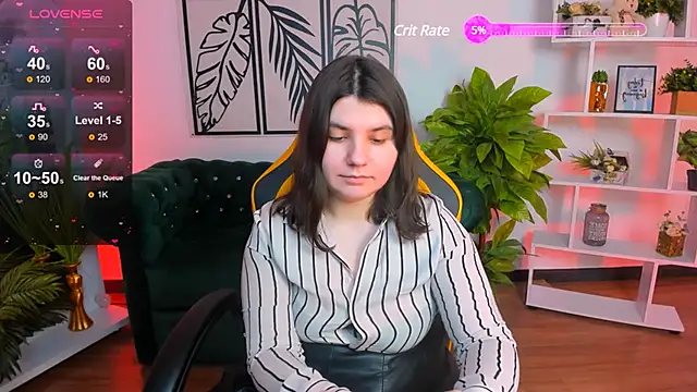 Snapshot of Viola__Shy chatting on 02-20-25, 03:23 Viola Shy online show from 02-20-25, 03:23