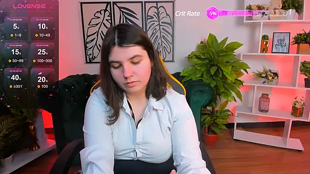 Snapshot of Viola__Shy chatting on 02-25-25, 09:02 Viola Shy online show from 02-25-25, 09:02