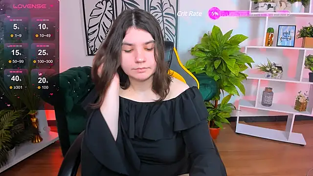 Snapshot of Viola__Shy chatting on 02-27-25, 09:14 Viola Shy online show from 02-27-25, 09:14