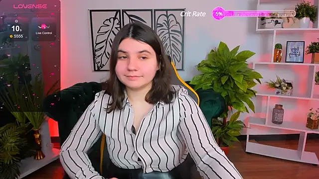 Snapshot of Viola__Shy chatting on 02-28-25, 09:33 Viola Shy online show from 02-28-25, 09:33