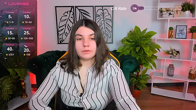 Snapshot of Viola__Shy chatting on 03-01-25, 12:39 Viola Shy online show from 03-01-25, 12:39