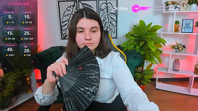Snapshot of Viola__Shy chatting on 03-04-25, 09:22 Viola Shy online show from 03-04-25, 09:22
