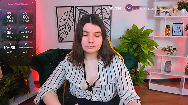 Snapshot of Viola__Shy chatting on 03-08-25, 12:22 Viola Shy online show from 03-08-25, 12:22