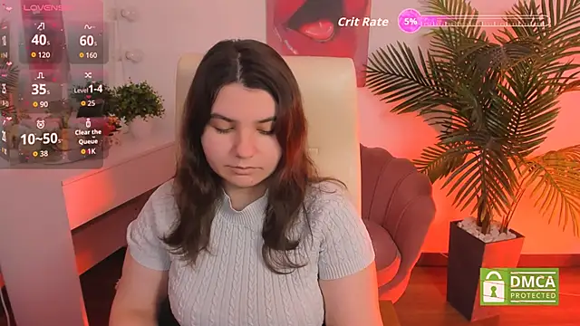 Snapshot of Viola__Shy chatting on 09-09-25, 09:03 Viola Shy online show from 09-09-25, 09:03