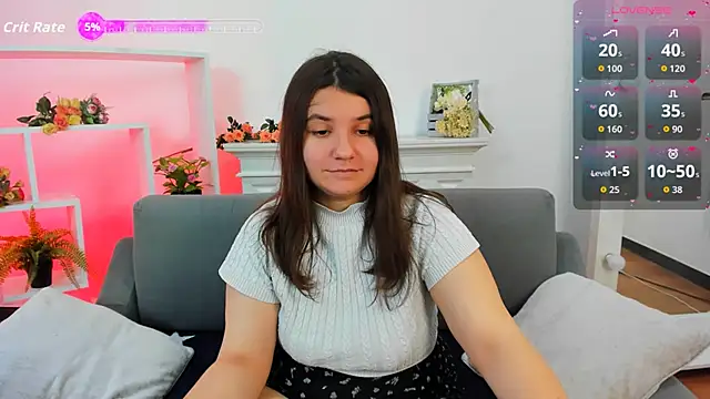 Snapshot of Viola__Shy chatting on 09-15-25, 09:37 Viola Shy online show from 09-15-25, 09:37