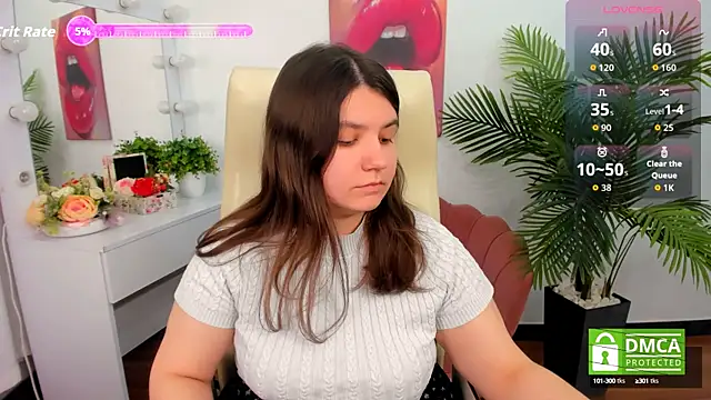 Snapshot of Viola__Shy chatting on 10-05-25, 08:07 Viola Shy online show from 10-05-25, 08:07