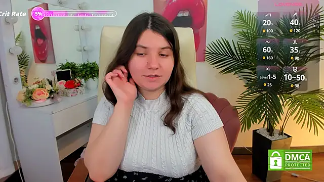 Snapshot of Viola__Shy chatting on 10-08-25, 08:06 Viola Shy online show from 10-08-25, 08:06