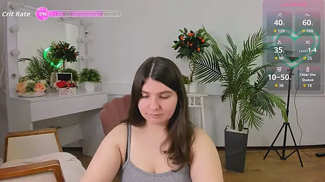 Snapshot of Viola__Shy chatting on 10-15-25, 08:42 Viola Shy online show from 10-15-25, 08:42