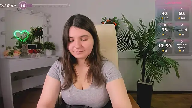 Viola  Shy online show from 10-31-25, 10:33