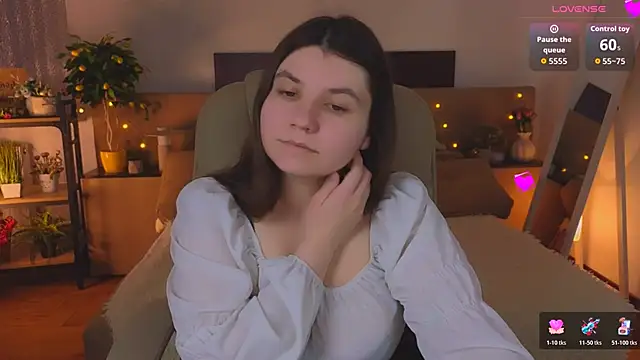 Viola  Shy online show from 04-21-26, 02:26