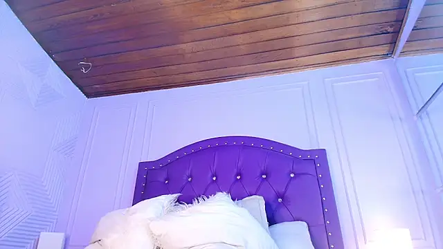 sarah banks1 online show from 03-07-26, 03:14