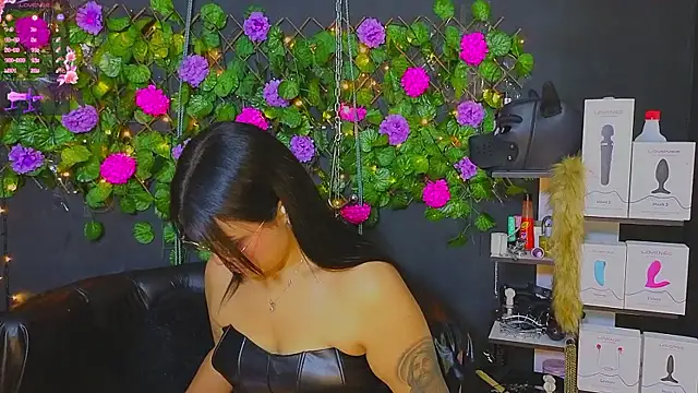 Sweett Mollyy online show from 04-29-26, 12:05