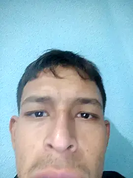 Snapshot of Leonul chatting on 01-25-25, 02:04 Leonul online show from 01-25-25, 02:04