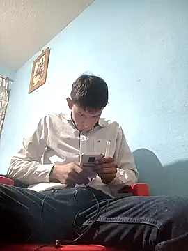 Snapshot of Leonul chatting on 01-26-25, 07:21 Leonul online show from 01-26-25, 07:21