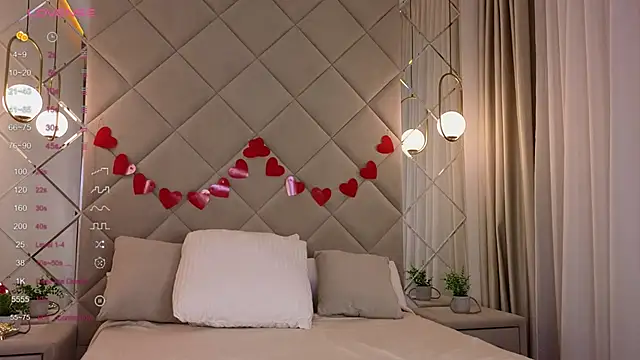 Snapshot of Sarra_Cooper chatting on 02-21-25, 04:29 Sarra Cooper online show from 02-21-25, 04:29