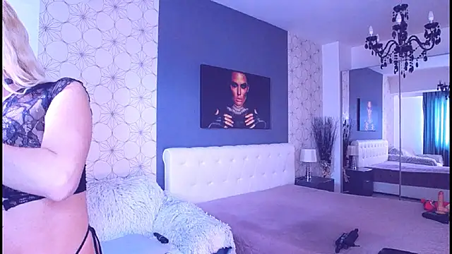 Snapshot of MaryMatiss chatting on 02-10-26, 08:18 MaryMatiss online show from 02-10-26, 08:18