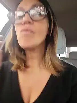 Snapshot of JasmineNoir2 chatting on 01-11-25, 11:56 JasmineNoir2 online show from 01-11-25, 11:56