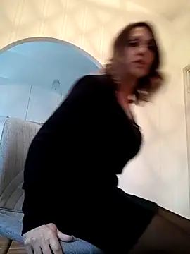 Snapshot of JasmineNoir2 chatting on 02-15-25, 02:55 JasmineNoir2 online show from 02-15-25, 02:55