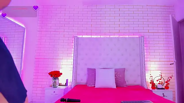 Coco Balenciaga  online show from 04-26-26, 11:41