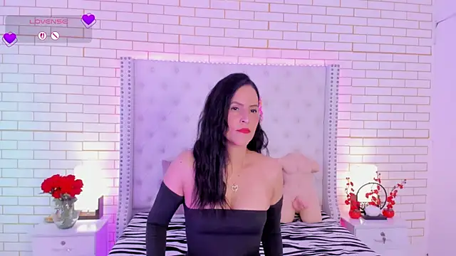 Coco Balenciaga  online show from 04-27-26, 12:14