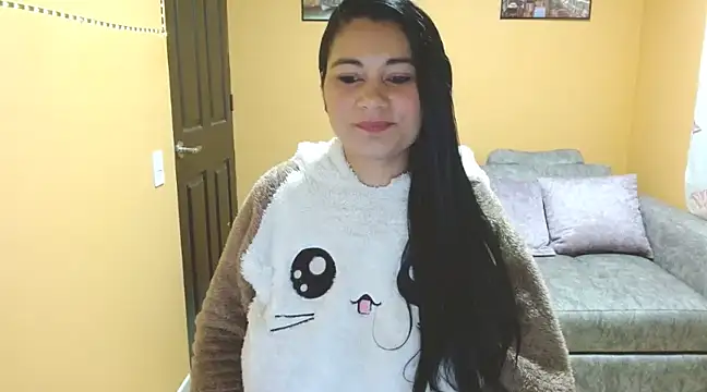 Snapshot of Kerly_Lopez chatting on 01-10-25, 11:22 Kerly Lopez online show from 01-10-25, 11:22