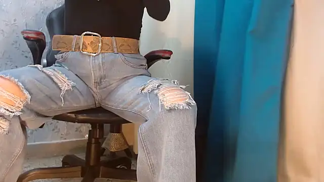 Samantabrown  online show from 11-19-25, 11:10