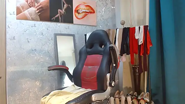 Samantabrown  online show from 07-06-26, 10:56