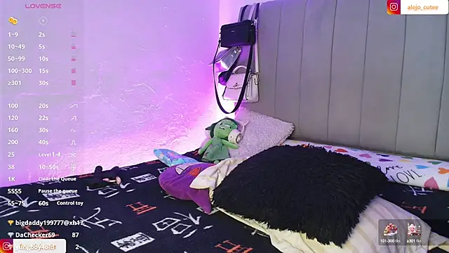 alejo cute online show from 12-23-24, 10:01