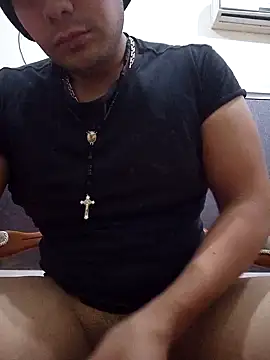 Snapshot of AlexisSpears_ chatting on 12-23-24, 09:18 AlexisSpears online show from 12-23-24, 09:18