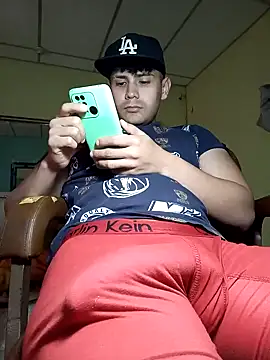 Snapshot of AlexisSpears_ chatting on 01-28-25, 07:42 AlexisSpears online show from 01-28-25, 07:42