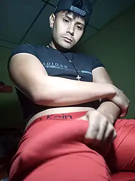 Snapshot of AlexisSpears_ chatting on 02-02-25, 10:49 AlexisSpears online show from 02-02-25, 10:49