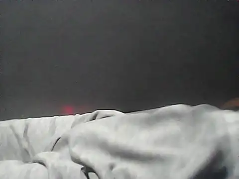 OminousSnug online show from 09-16-25, 02:56