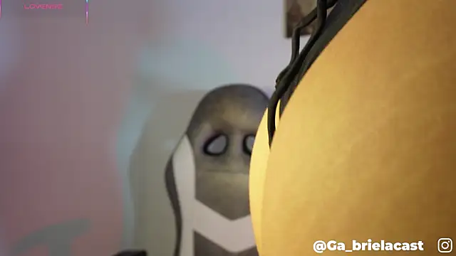 Snapshot of ga_briela1 chatting on 12-01-25, 04:17 ga briela1 online show from 12-01-25, 04:17