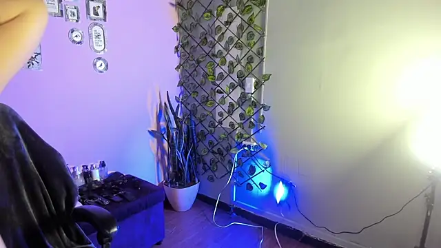 Amy hoy69 online show from 11-12-25, 03:18