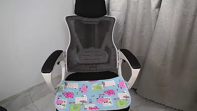 Lunobaby 204 online show from 12-14-25, 09:52