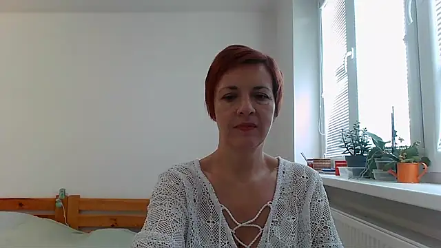 Snapshot of LoraLoraMay chatting on 10-12-25, 12:48 LoraLoraMay online show from 10-12-25, 12:48