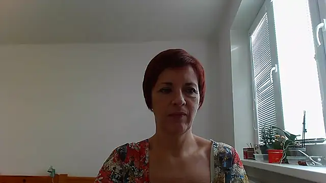 Snapshot of LoraLoraMay chatting on 10-26-25, 11:38 LoraLoraMay online show from 10-26-25, 11:38