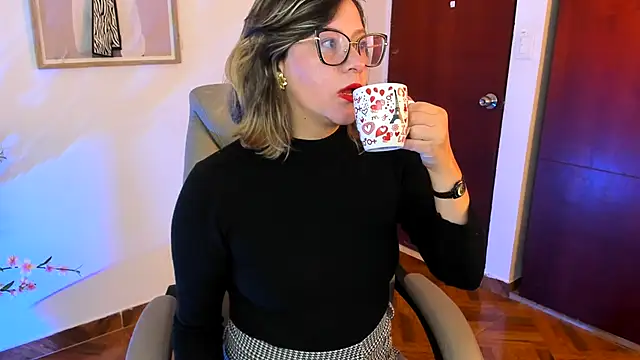 Snapshot of Chanelll_Taylorr_ chatting on 11-12-25, 09:21 Chanelll Taylorr online show from 11-12-25, 09:21