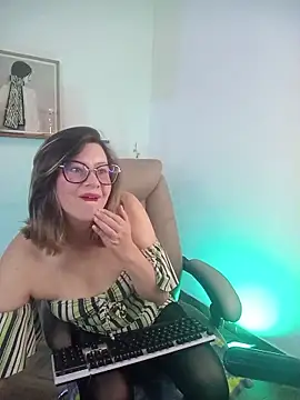 Snapshot of Chanelll_Taylorr_ chatting on 01-10-26, 05:26 Chanelll Taylorr online show from 01-10-26, 05:26