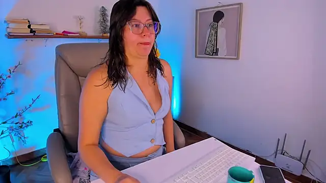 Chanelll Taylorr  online show from 07-20-26, 12:40