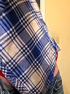 Snapshot of Geaux_Again chatting on 03-18-26, 06:00 Geaux Again online show from 03-18-26, 06:00