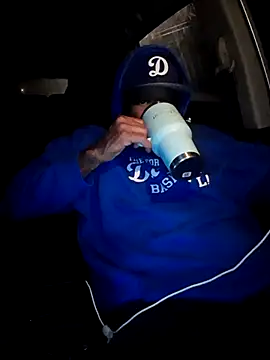 Snapshot of 3prettyboy3 chatting on 11-17-25, 08:09 3prettyboy3 online show from 11-17-25, 08:09