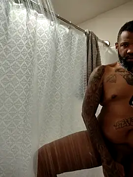 Snapshot of 3prettyboy3 chatting on 12-22-25, 08:33 3prettyboy3 online show from 12-22-25, 08:33