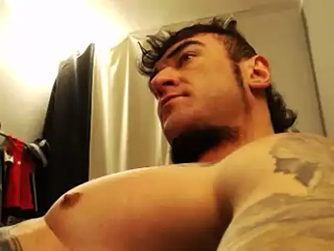 Snapshot of ballardbret chatting on 02-07-25, 04:27 ballardbret online show from 02-07-25, 04:27