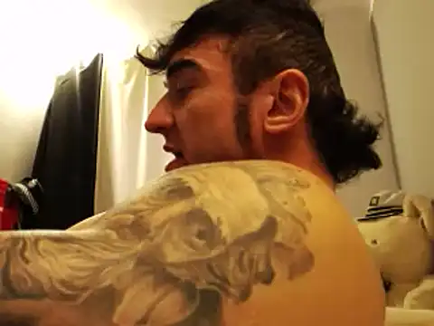 Snapshot of ballardbret chatting on 02-07-25, 07:29 ballardbret online show from 02-07-25, 07:29